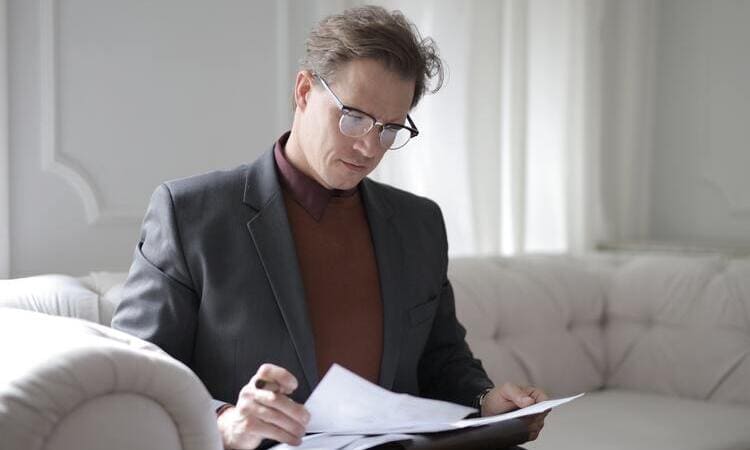 Įmonės finansų analizė – viena svarbiausių priemonių, norint gauti patikimos informacijos apie kiekvienos įmonės veiklos rezultatus. Įmonės analizė leidžia įvertinti priimtų valdymo sprendimų efektyvumą ir objektyviai nustatyti tikrąją įmonės vertę.