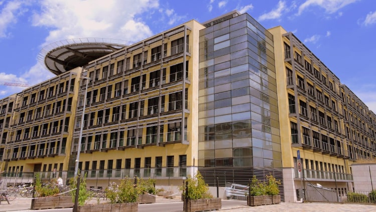 NT investavimo platforma – tai vieta, kurioje susitinka nekilnojamo turto projektų vystytojai ir pinigus siekiantys investuoti žmonės.