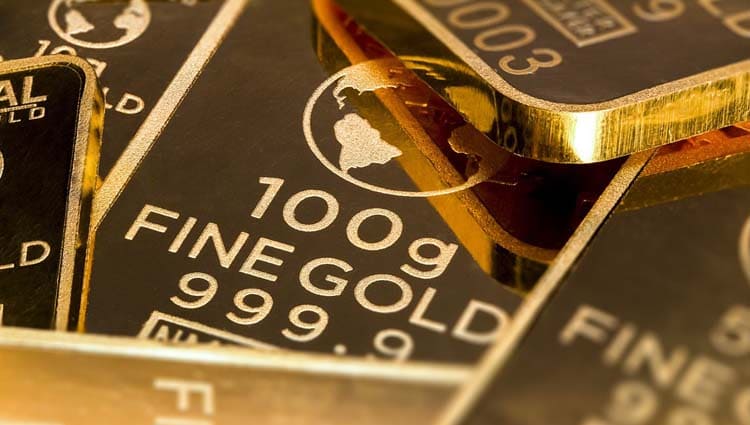 Investicinio aukso luitai – tai tarptautinėse tauriųjų metalų rinkose pripažįstami, ne mažesnio kaip 995/1000 grynumo ir ne mažesnės kaip 1 g masės, pagal standartus pagaminti ir registruoti aukso luitai, plytelės bei plokštelės.